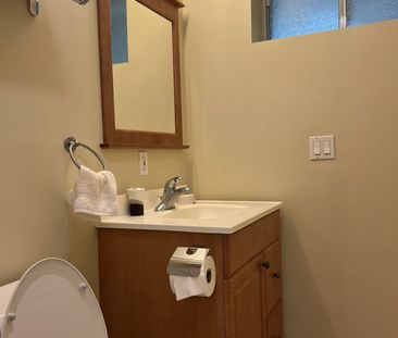 For Lease - 88 Park Crescent, Richmond Hill, Ontario - Photo 3