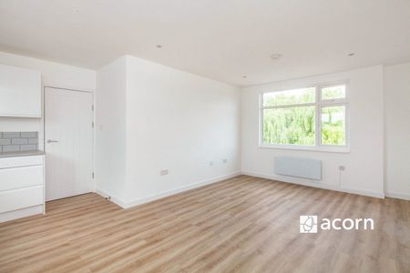 Worsley Bridge Road, London, SE26 - Photo 2