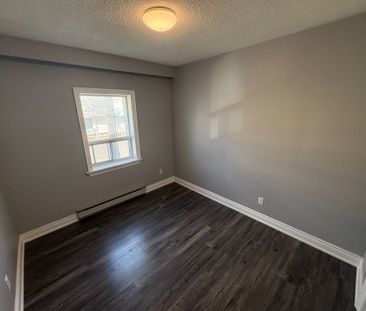 For Lease - 739 The Queensway N/A Unit# A, Toronto, Ontario - Photo 4