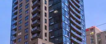 New large 1 bedroom Apt., Yaletown 'ASK ABOUT OUR MOVE IN INCENTIVE' | 177 Robson Street, Vancouver - Photo 1