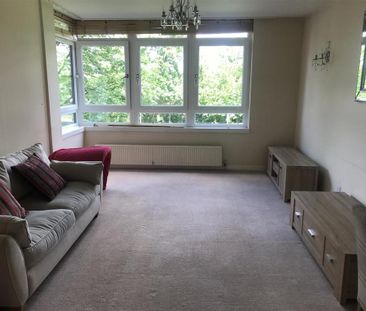 3 bedroom maisonette to rent - Photo 2