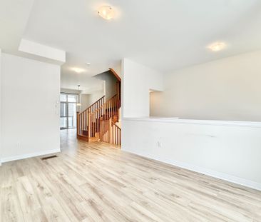 For Lease - 16 Tay Lane, Richmond Hill, Ontario - Photo 3