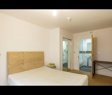 2 Bed Flat, Upper Marshall Street, B1 - Photo 1