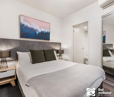Perfect Urban Retreat in Melbourne! Fully Furnished! - Photo 3