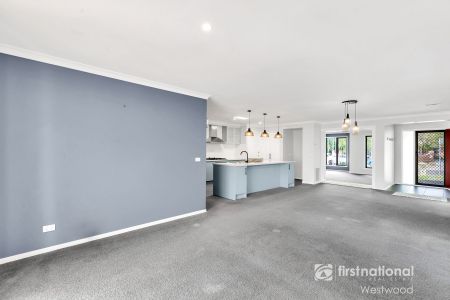 14 Buffalo Crescent, 3024, Manor Lakes Vic - Photo 5