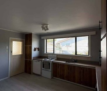 Hawera, 3 bedrooms - Photo 5