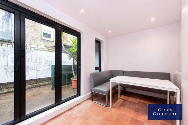 3 bedroom townhouse to rent - Photo 1