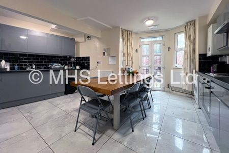 7 Bedroom Mid Terraced House for rent in Hyde Park Terrace - Photo 5