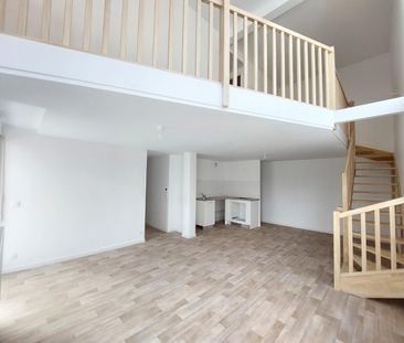 location Appartement T4 DE 98.8m² À BORDEAUX - Photo 2