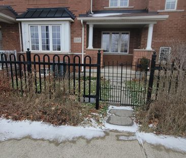 For Lease - 3045 Gladeside Avenue Unit# 2, Oakville, Ontario - Photo 4