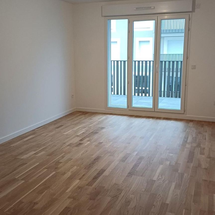 location Appartement T3 DE 59.48m² À CHESSY - Photo 1