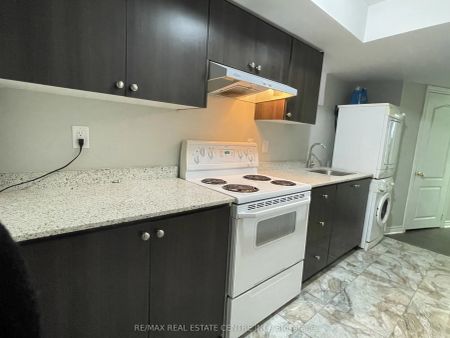 7372 Saint Barbara Boulevard #BASEMENT - Photo 4