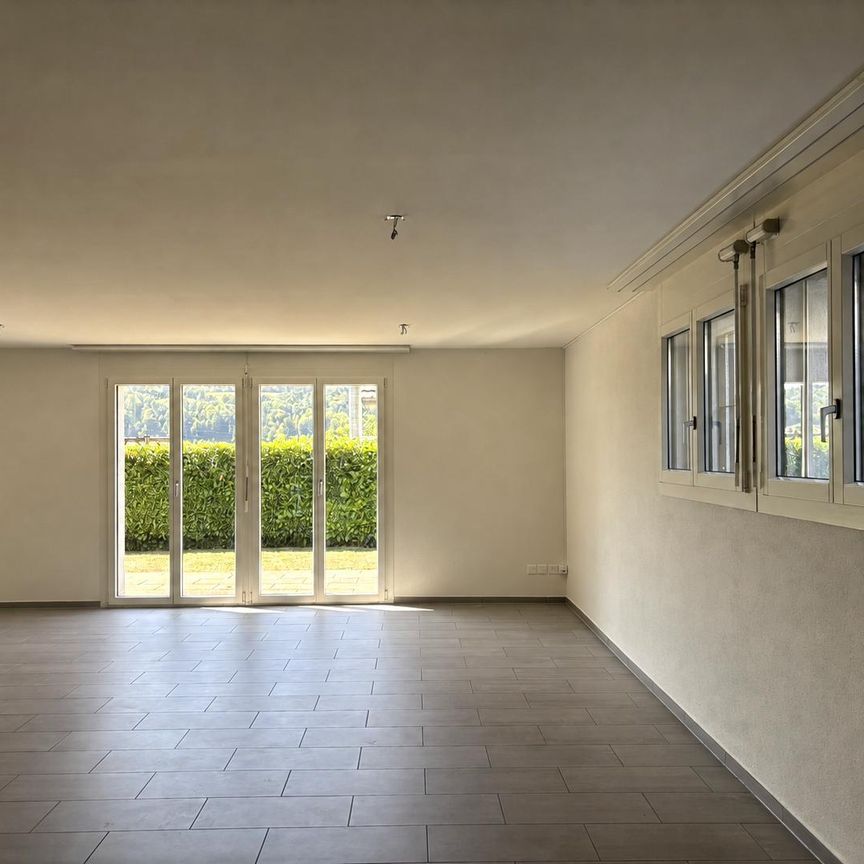 Charmante 2½-Zimmer Wohnung mit Garten und Sitzplatz - Photo 1