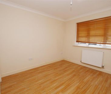 2 bedroom maisonette to rent - Photo 5