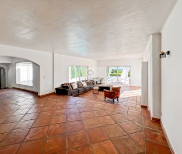 Location Maison 5 pièces 180m² NICE 06200 - Photo 1