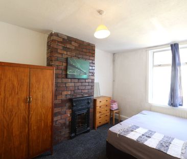 4 bedroom house to rent - Photo 1