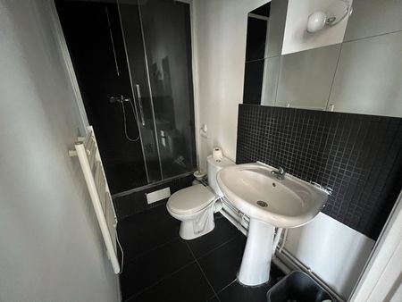 Location Appartement 2 pièces 29m² LILLE 59000 - Photo 5