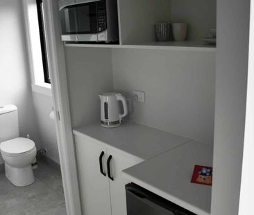 Furnished Studio Unit - Photo 2