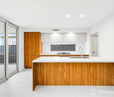 Brand New Sekisui (ShaWood) Built Home in Prime Location - Photo 6