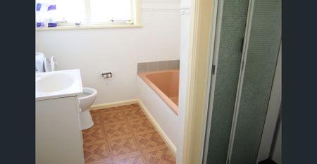 1 MTH FREE RENT FOR DEC MOVE IN - FURNISHED - Photo 5