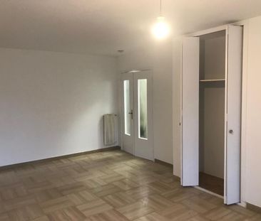 Location Appartement 1 pièce 36m² ST LAURENT DU VAR 06700 - Photo 3
