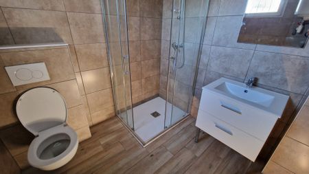 Saint victoret dans un petit immeuble un appartement de type 2 meublé, - Photo 2