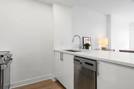 Muze on Rideau | Downtown Ottawa Apartments - Photo 4