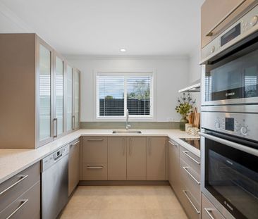 Modern, Low-Maintenance Living in a Prime Location - Photo 5