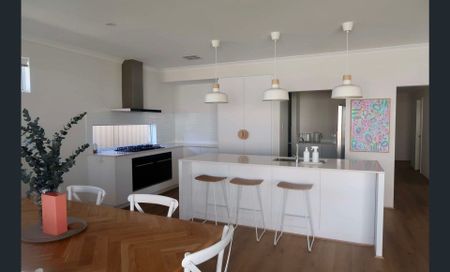 Luxury Meets Lifestyle - Photo 3