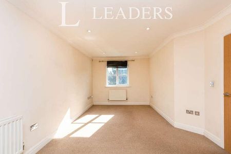 Goldsworth Road, GU21 - Photo 3