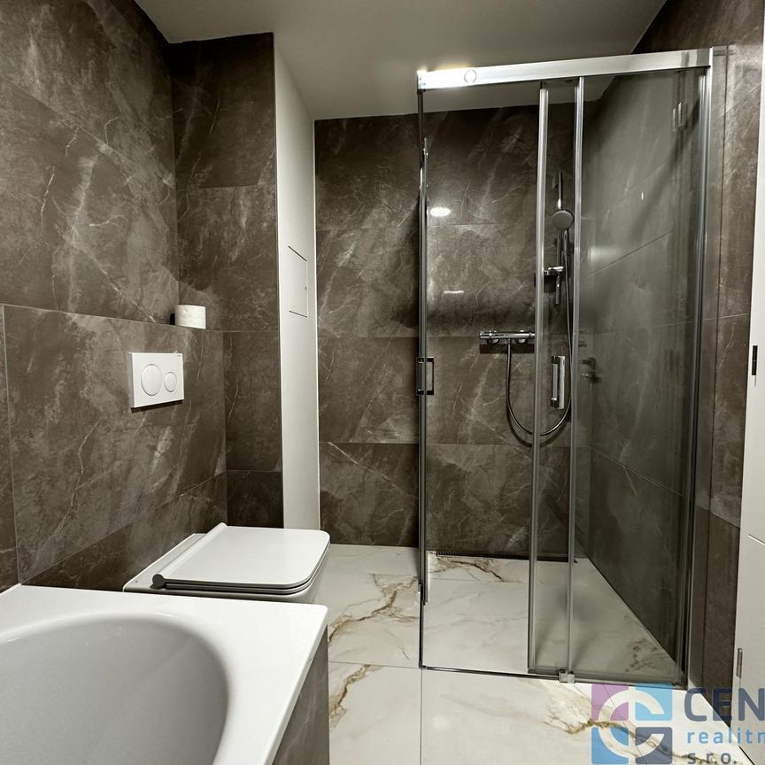 Pronájem bytu 1+kk a garsoniéry 52 m² - Photo 1