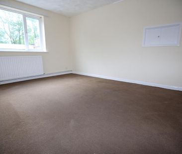3 bedroom flat to rent - Photo 6