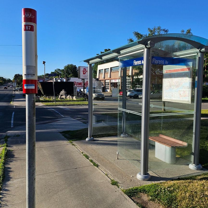 For Lease - 423 Pharmacy Avenue Unit# 3, Toronto, Ontario - Photo 1