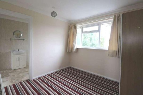 Elvaston Way, Reading, RG30 - Photo 1