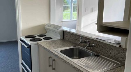 Cute Cottage - Photo 2