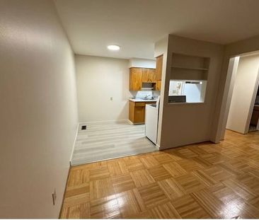 $2,200 / 1 BR w/ 1 Storage Locker - Photo 4