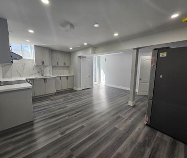 For Lease - 6306 Crickadorn Court, Mississauga, Ontario - Photo 3