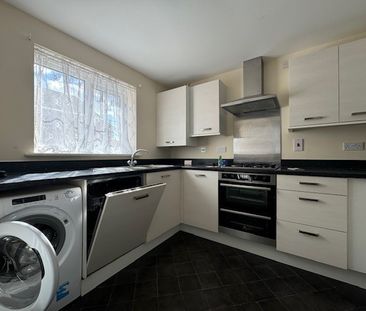 3 bedroom house to rent Gilbert Road, Stanton, IP31 - Photo 5