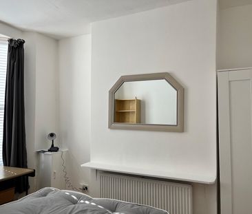 3 Bed Terraced House, Gwenfron Road, L6 - Photo 3