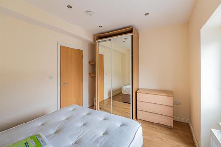 1 bedroom private hall to rent - Photo 5