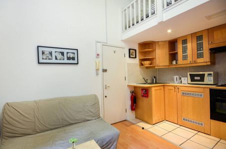 Studio to rent - Photo 3