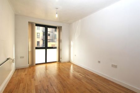 Waterloo Apartments, Leeds City Centre, LS10 1JA - Photo 2