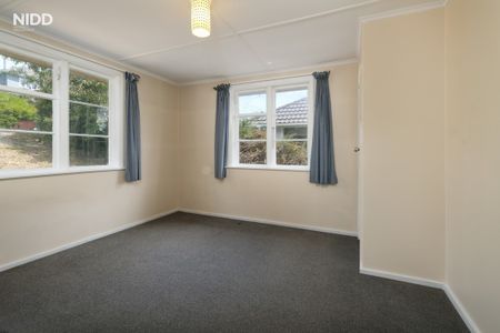 6 Panmure Avenue, Calton Hill - Photo 4