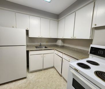 420 Gilmour Street - 707 - Photo 5