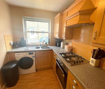 2 bedroom terraced house to rent - Photo 3