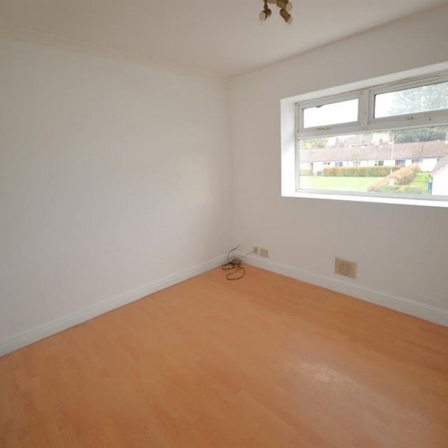 1 Bedroom End Terrace Available Arranging tenancy - Photo 1