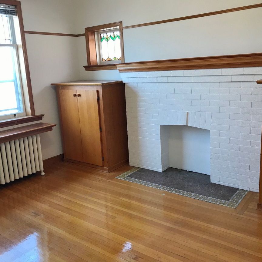 For Lease - 3 Northcliffe Boulevard Unit# -Apt B, Toronto, Ontario - Photo 1