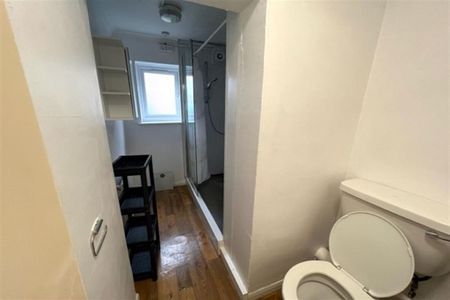 5 bedroom detached house to rent - Photo 5