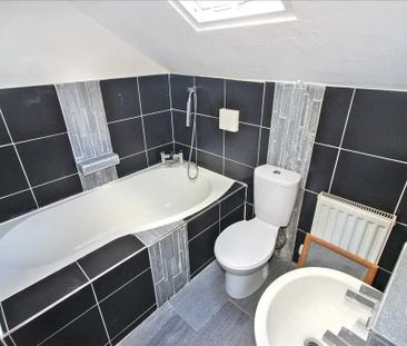 3 bedroom terraced house to rent - Photo 6