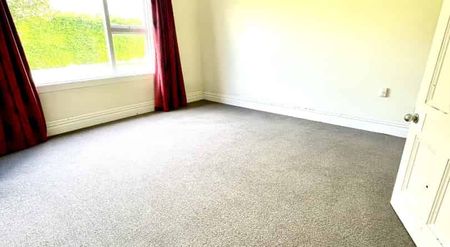 Quiet & rural yet so close! - Photo 3